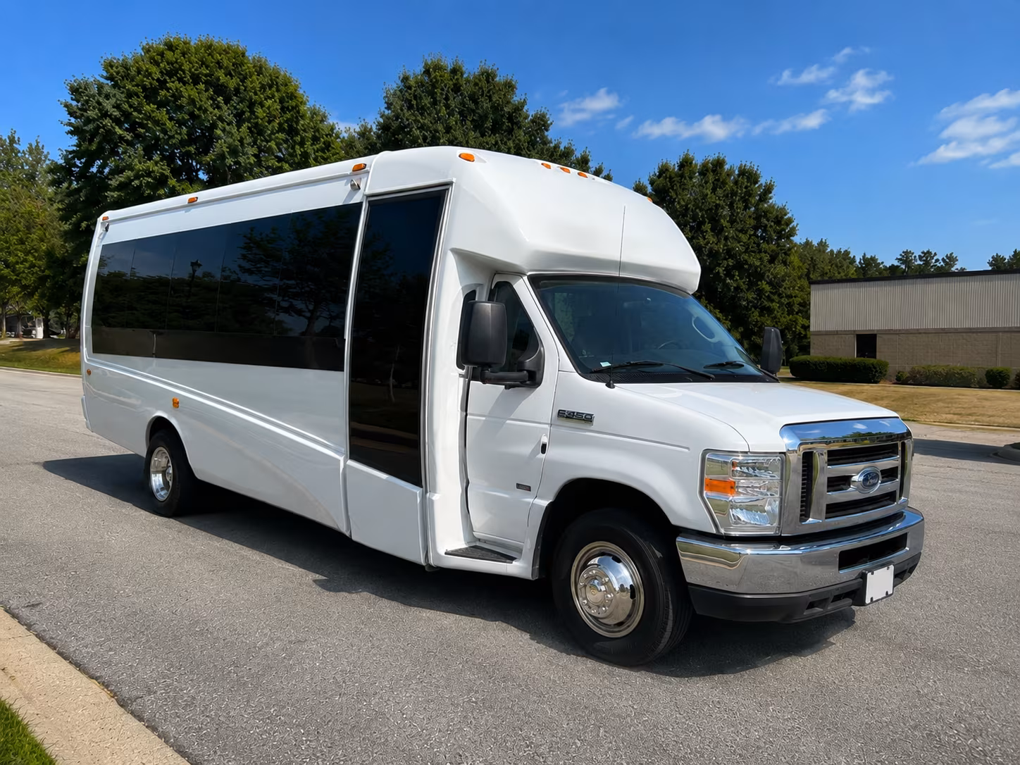 convention and trade show shuttle buses to the anaheim convention center