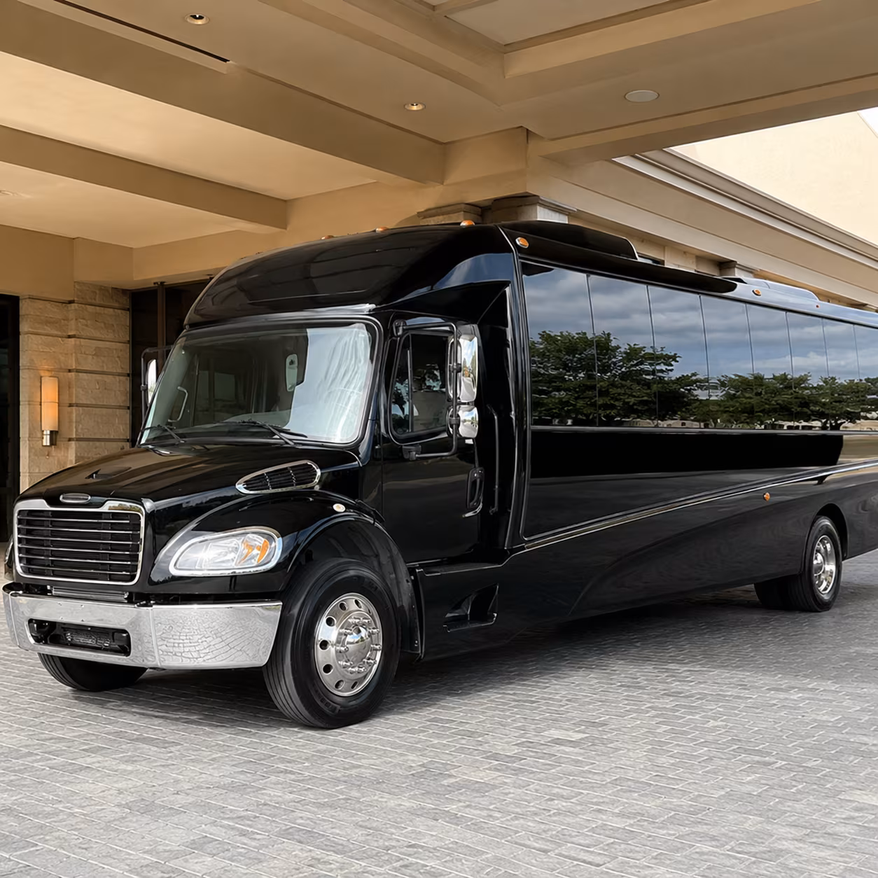 huntington beach 30 passenger minibus